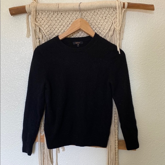 Quince cashmere Classic Black Sweater - Picture 1 of 4